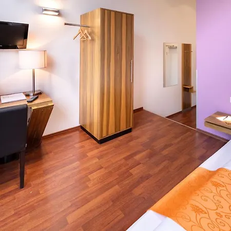 מלון Amh Airport-messe-hotel Stuttgart