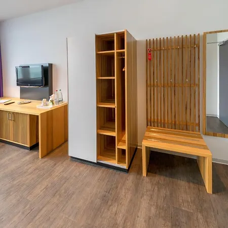 מלון Amh Airport-messe-hotel Stuttgart
