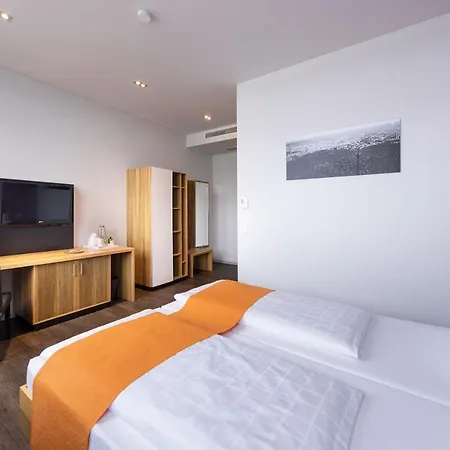 מלון Amh Airport-messe-hotel Stuttgart