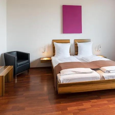 Amh Airport-messe-hotel Stuttgart פילדרשטאט