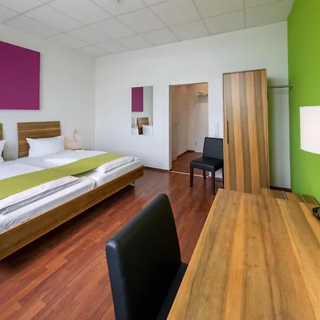 Amh Airport-messe-hotel Stuttgart 3*