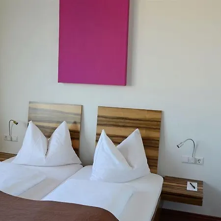 Amh Airport-messe-hotel Stuttgart מלון פילדרשטאט