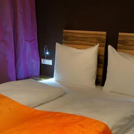 מלון Amh Airport-messe-hotel Stuttgart פילדרשטאט