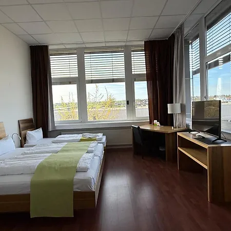 מלון Amh Airport-messe-hotel Stuttgart פילדרשטאט