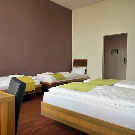 Amh Airport-messe-hotel Stuttgart מלון פילדרשטאט