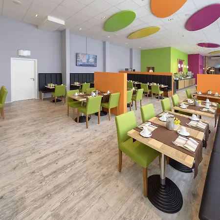 Hotel Amh Airport-messe-hotel Stuttgart 3*