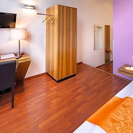 Amh Airport-messe-hotel Stuttgart