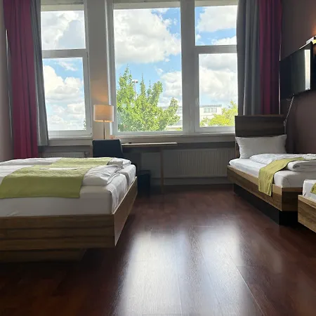 Amh Airport-messe-hotel Stuttgart 3*