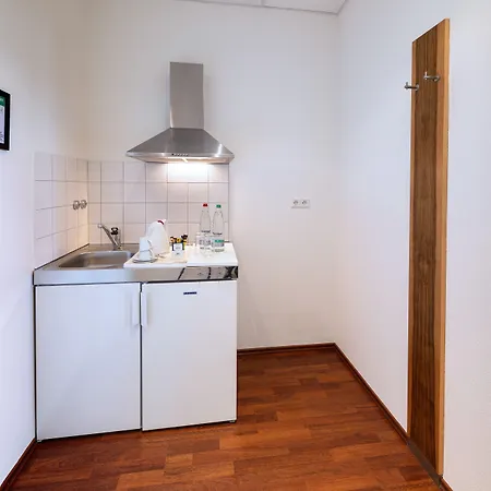 Hotel Amh Airport-messe-hotel Stuttgart 3*