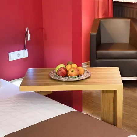 Amh Airport-messe-hotel Stuttgart פילדרשטאט