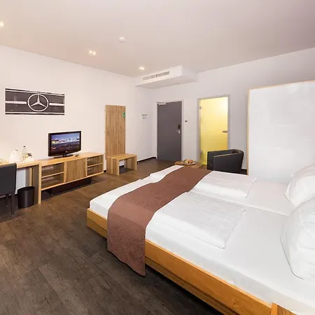 Amh Airport-messe-hotel Stuttgart 3*
