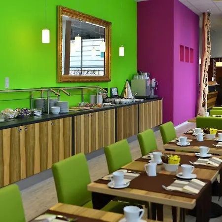 מלון Amh Airport-messe-hotel Stuttgart פילדרשטאט