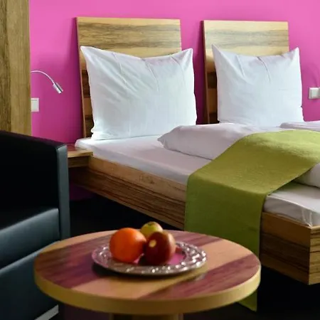 Amh Airport-messe-hotel Stuttgart מלון