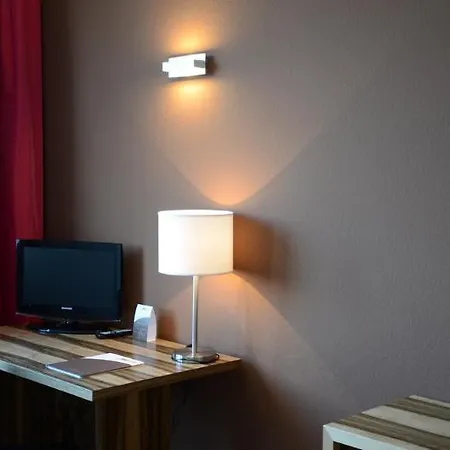 Amh Airport-messe-hotel Stuttgart מלון 3*