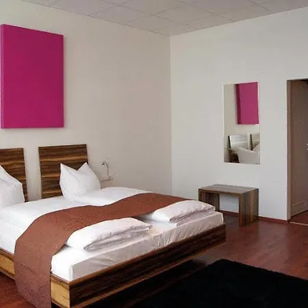 מלון Amh Airport-messe-hotel Stuttgart פילדרשטאט