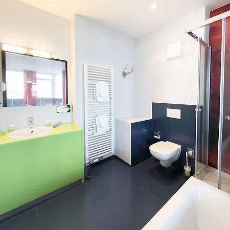 מלון Amh Airport-messe-hotel Stuttgart 3*