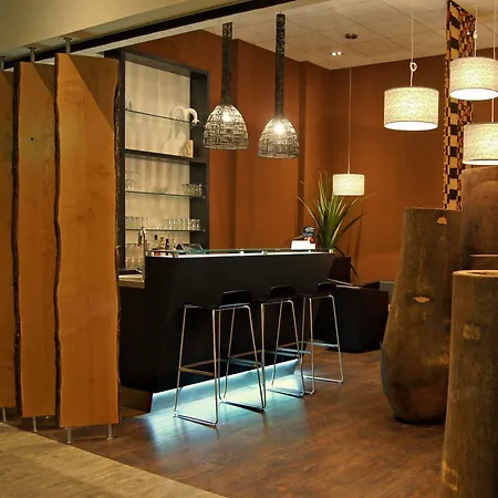 Amh Airport-messe-hotel Stuttgart מלון 3*