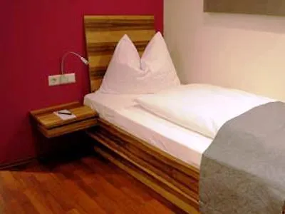 Hotel Amh Airport-messe-hotel Stuttgart 3*